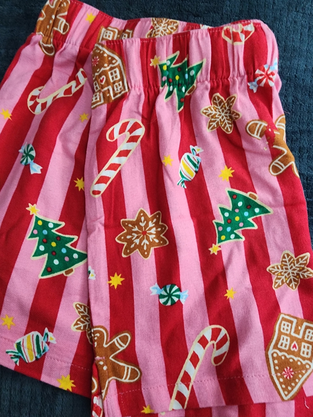 Old Navy Red & Pink Holiday Stripe Womans Pajama Shorts